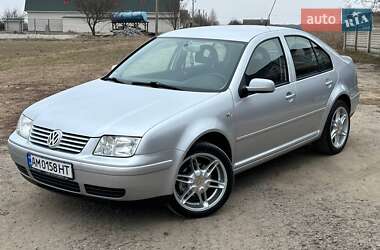 Седан Volkswagen Bora 2000 в Виннице