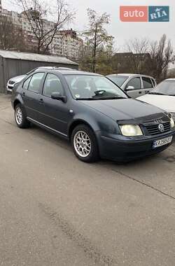 Седан Volkswagen Bora 2000 в Киеве