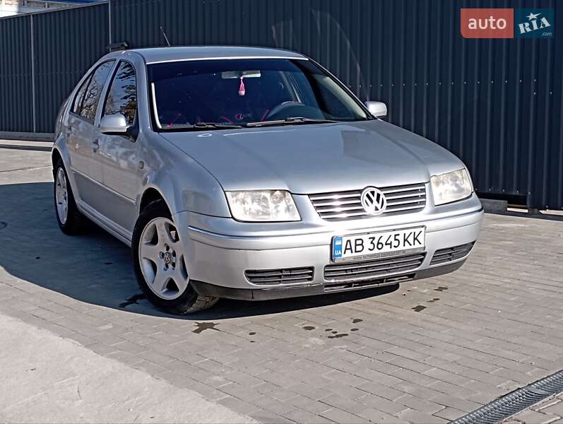 Седан Volkswagen Bora 2002 в Бару