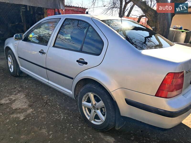 Седан Volkswagen Bora 2003 в Рівному