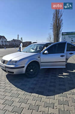 Седан Volkswagen Bora 2000 в Іршаві