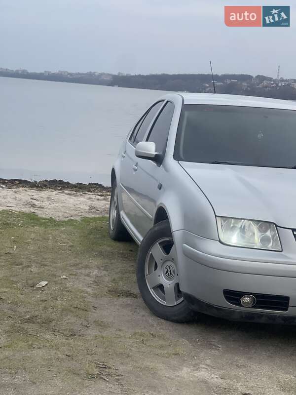 Седан Volkswagen Bora 1998 в Тернополі