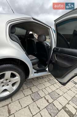 Седан Volkswagen Bora 1999 в Воловце