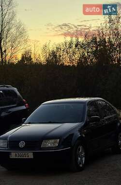 Седан Volkswagen Bora 1999 в 