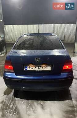 Седан Volkswagen Bora 2002 в 