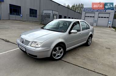 Седан Volkswagen Bora 2000 в 