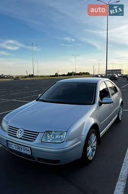 Седан Volkswagen Bora 2000 в 