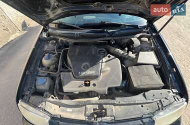 Седан Volkswagen Bora 1999 в 