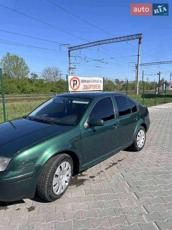 Седан Volkswagen Bora 1998 в Звягеле