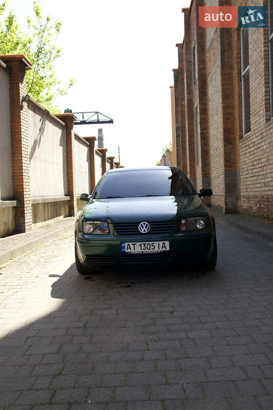 Седан Volkswagen Bora 1999 в 