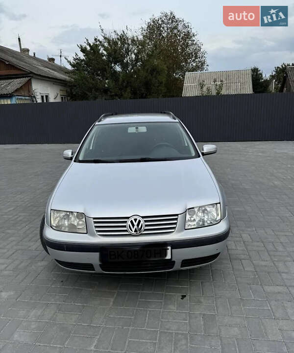Volkswagen Bora 2000