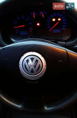 Седан Volkswagen Bora 2003 в 