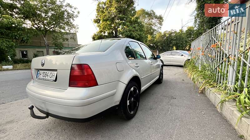 Седан Volkswagen Bora 1998 в Одессе