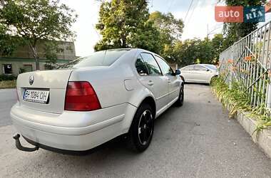 Седан Volkswagen Bora 1998 в 
