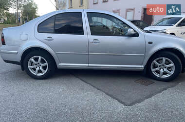 Седан Volkswagen Bora 2003 в 