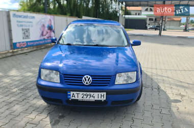 Седан Volkswagen Bora 2002 в Снятине