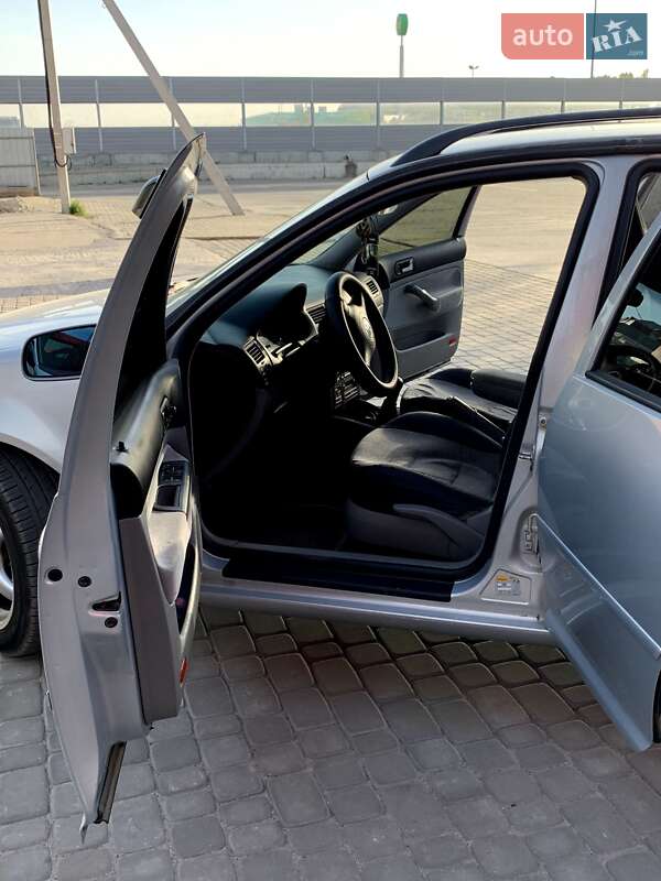 Универсал Volkswagen Bora 1999 в Киеве