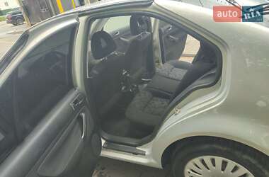 Седан Volkswagen Bora 2000 в 