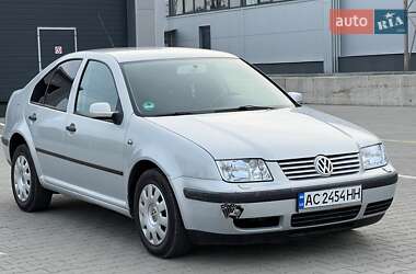 Седан Volkswagen Bora 2000 в 