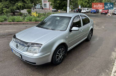 Седан Volkswagen Bora 2001 в 