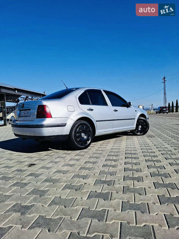 Седан Volkswagen Bora 2000 в Іршаві