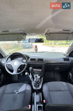 Седан Volkswagen Bora 2003 в 