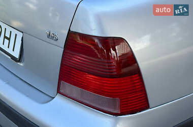 Седан Volkswagen Bora 2003 в 