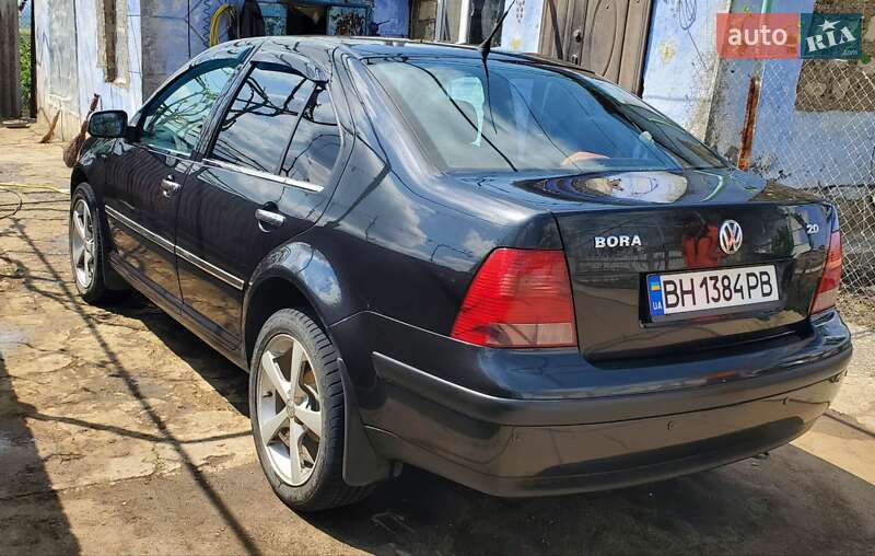 Седан Volkswagen Bora 2003 в Великій Михайлівці