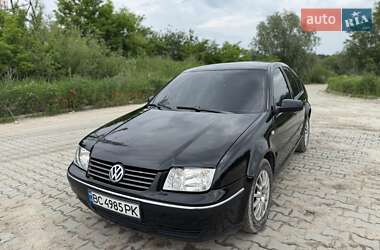 Седан Volkswagen Bora 2004 в Львове