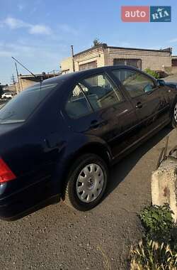 Седан Volkswagen Bora 1999 в 
