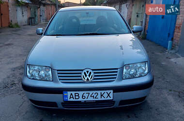 Седан Volkswagen Bora 2000 в Вінниці