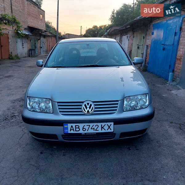 Volkswagen Bora 2000