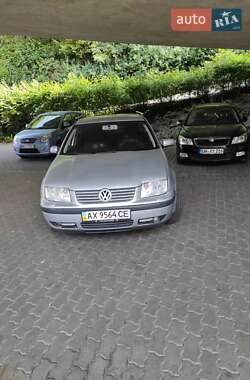 Седан Volkswagen Bora 2003 в Харькове