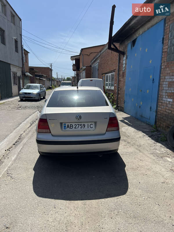 Седан Volkswagen Bora 1999 в Вінниці