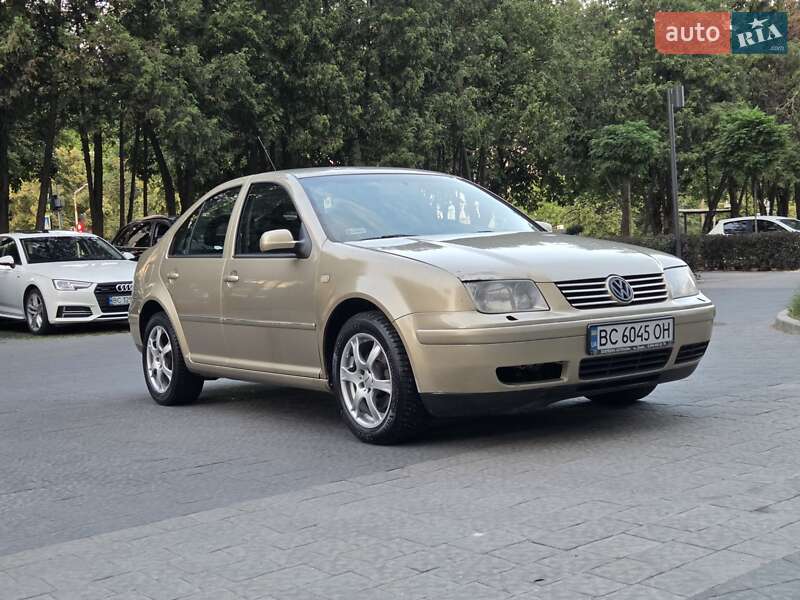 Седан Volkswagen Bora 2002 в Львове