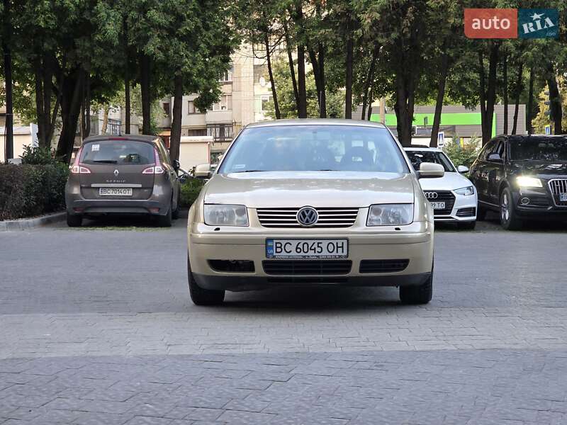 Седан Volkswagen Bora 2002 в Львове