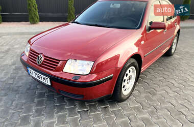 Седан Volkswagen Bora 2001 в 