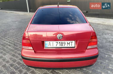 Седан Volkswagen Bora 2001 в 