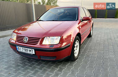 Седан Volkswagen Bora 2001 в 