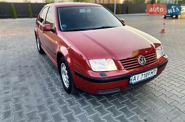 Седан Volkswagen Bora 2001 в 