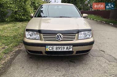 Седан Volkswagen Bora 2001 в Чернівцях
