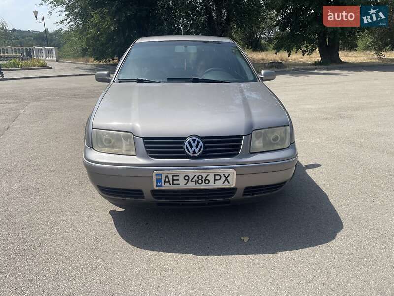Седан Volkswagen Bora 2002 в 