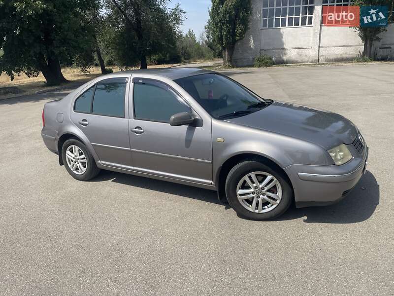 Седан Volkswagen Bora 2002 в Кривом Роге