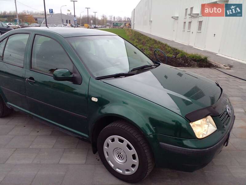 Седан Volkswagen Bora 2000 в Вінниці