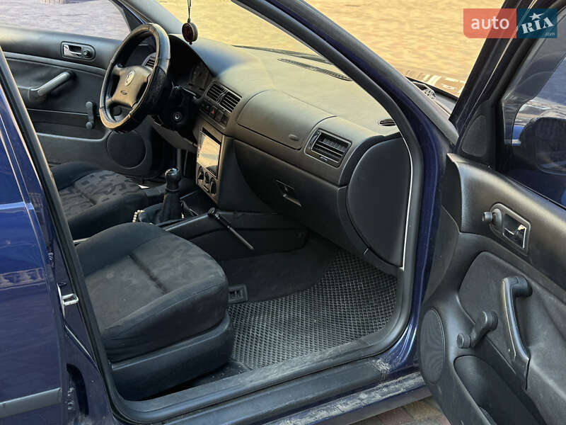 Седан Volkswagen Bora 1999 в Запоріжжі