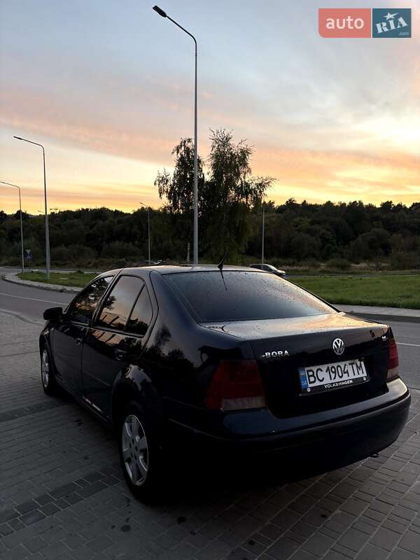 Volkswagen Bora 2003