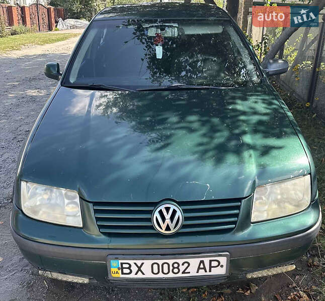 Седан Volkswagen Bora 2002 в Красилове