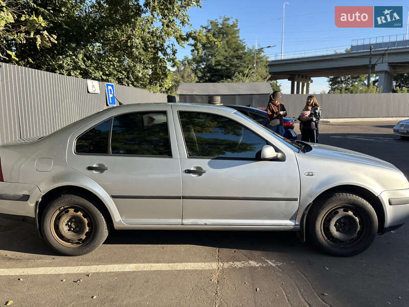 Седан Volkswagen Bora 2001 в Броварах