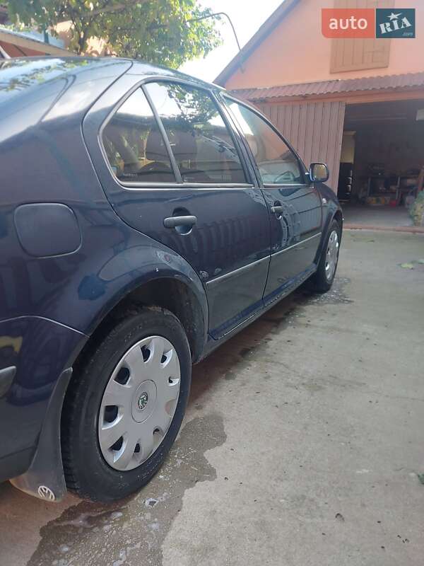 Седан Volkswagen Bora 2000 в Берегово