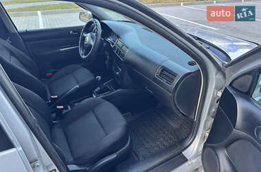 Седан Volkswagen Bora 2003 в 